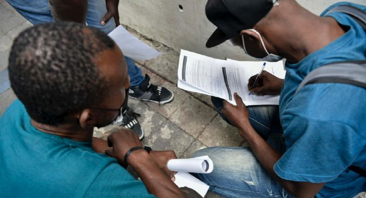 Venta ilegal de actas de nacimiento y matrimonio a migrantes opera desde 2013