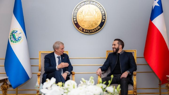 Kast exhibe su buena relación con Bukele en una visita al polémico CECOT para tomar "ideas"