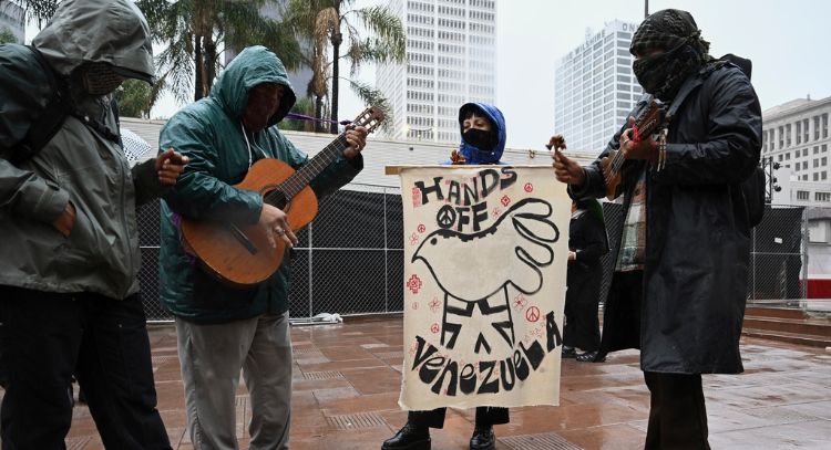 Comunidad artística internacional pide firmar carta en Change contra intervención de EU en Venezuela