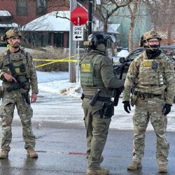 "Nosotras teníamos silbatos, ellos tenían armas": esposa de mujer asesinada por agente de ICE en EU