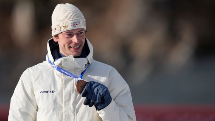 Medallista olímpico confiesa infidelidad durante entrevista de Tv en vivo