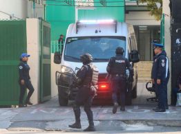 Dan prisión preventiva a Gabriela, mujer que arrastró y mató con su auto a un motociclista en CDMX