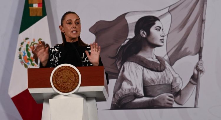 Sheinbaum afirma que “no hay información de uso de drones” tras cierre aéreo de El Paso, Texas