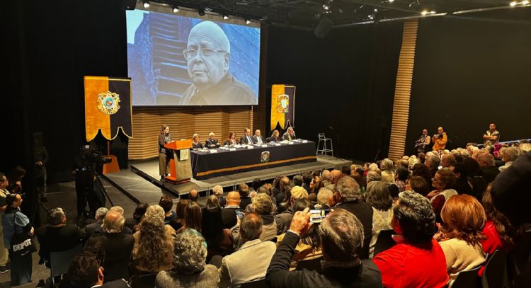 UNAM rinde homenaje a Gerardo Estrada, “tlatoani” de la cultura (Video)