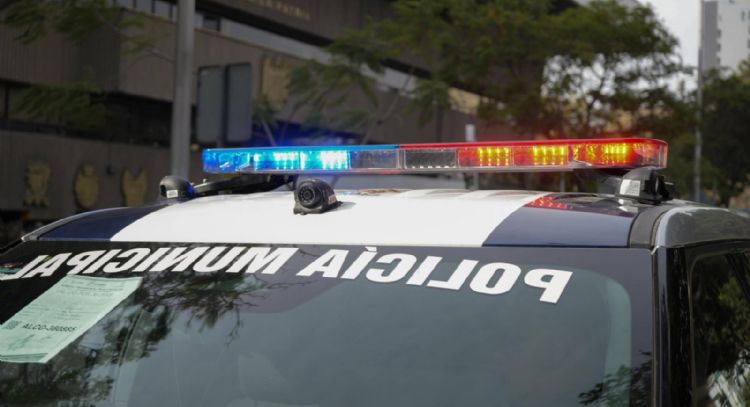 Lluvias descubren el cuerpo maniatado de una mujer y lo arrastran por calles de Tijuana