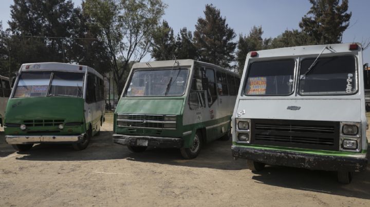 Brugada anuncia apoyos para eliminar los microbuses en mal estado