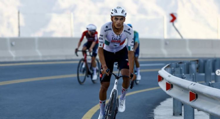 Isaac del Toro conserva el segundo lugar en el Tour de Emiratos Árabes Unidos