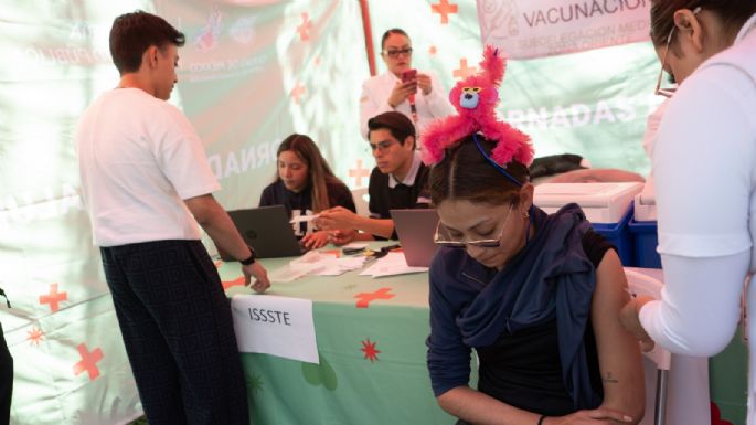 Abrirán nuevos módulos nocturnos de vacunación contra el sarampión en estas alcaldías de la CDMX