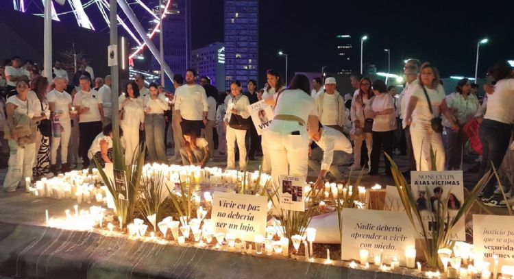 Exigen justicia por jóvenes asesinados frente a un antro de Puebla (Video)