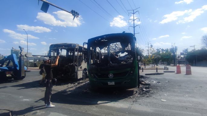 Suspenden clases y eventos en Jalisco por bloqueos e incendios tras operativo contra “El Mencho”