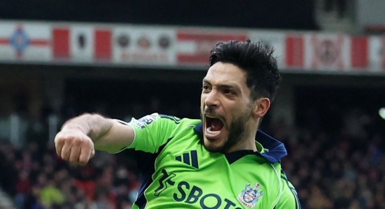 Raúl Jiménez anota doblete en la victoria 3-1 del Fulham vs. Sunderland (Videos)