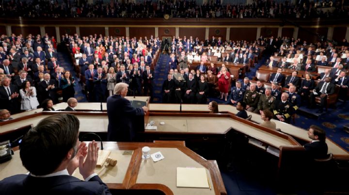 “Estamos ganando”, asegura Trump en el discurso del Estado de la Unión más largo de la historia