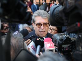 Ricardo Monreal garantiza que reforma electoral no se discutirá en fast track