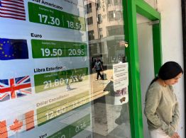 Peso es golpeado por todos los frentes; guerra en Medio Oriente y decisión de Banxico