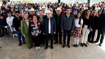 Entrega Gobernador Durazo telebachillerato en Nácori Chico y garantiza becas a estudiantes