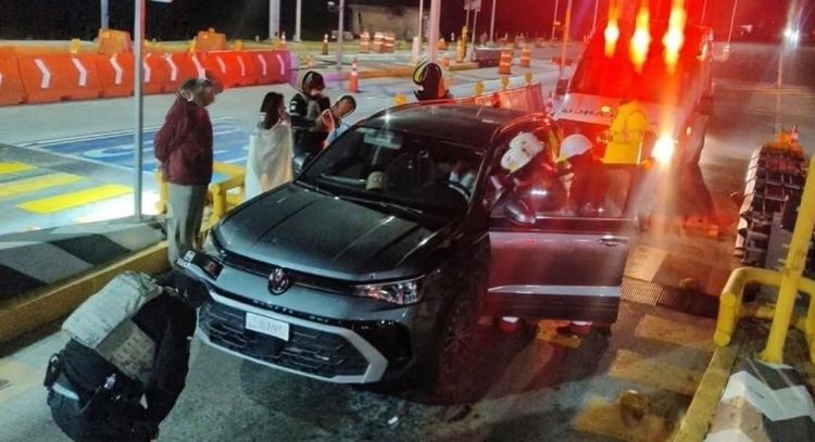 Atacan a balazos camioneta donde iba la alcaldesa de Ayotoxco, Puebla