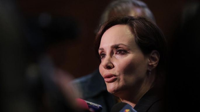 "Yo me arreglo en mi casa": Lilly Téllez niega saber sobre salón de belleza en el Senado