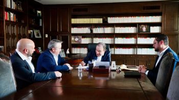 Gobernador Durazo atrae interés de empresa australiana para comercializar por el Puerto de Guaymas