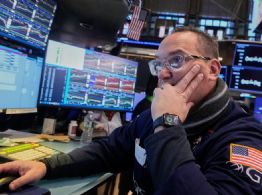 Se dispara la bolsa de EU: el Dow sube mil puntos y bitcoin deja de caer