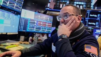 Se dispara la bolsa de EU: el Dow sube mil puntos y bitcoin deja de caer