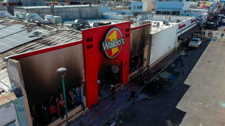 Vinculan a proceso a otros dos acusados por el incendio en tienda Waldo’s de Hermosillo
