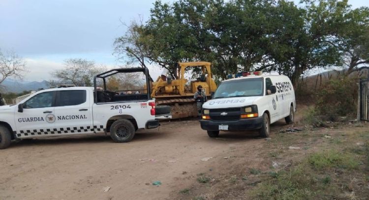 Identifican cuerpos encontrados en fosa clandestina de El Verde, Sinaloa