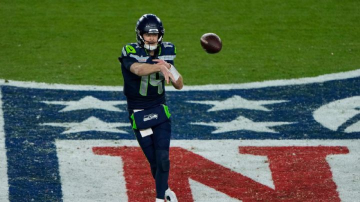 Seahawks conquistan el Super Bowl gracias a su impenetrable defensa, vencen 29-13 a Patriots