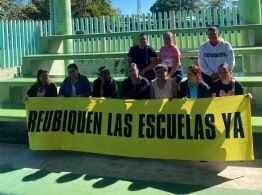 Piden garantías para marcha de padres de familia en Dos Bocas