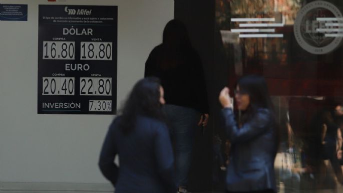 Peso gana a pesar de datos de inflación