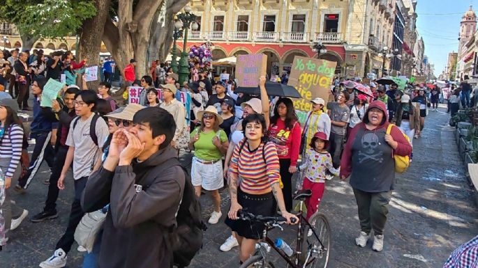 Marchan contra el Cablebús en Puebla