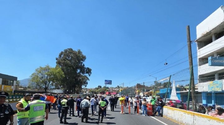 Caos vial en la México-Cuernavaca por bloqueo de habitantes de Topilejo