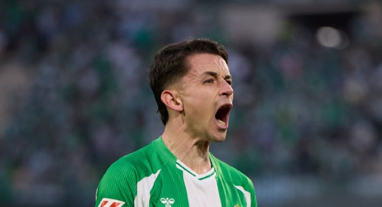 Álvaro Fidalgo anota gol en empate 2-2 del Betis vs. Sevilla (Video)