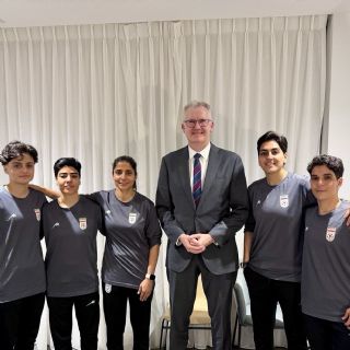 Australia concede asilo a 5 jugadoras de selección femenil iraní de futbol