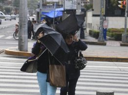 Noche de sábado y madrugada de domingo en alerta por viento y frío en la CDMX