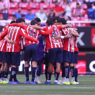 Chivas golea 3-0 a Santos Laguna; Armando “la Hormiga” González anotó doblete (Videos)