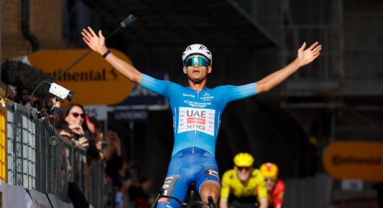 Isaac del Toro gana sexta etapa de la Tirreno-Adriático y se perfila a su segunda corona del año