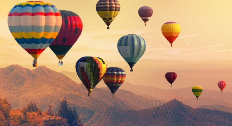 Globo aerostático cae en Teotihuacán y deja a dos turistas británicos lesionados