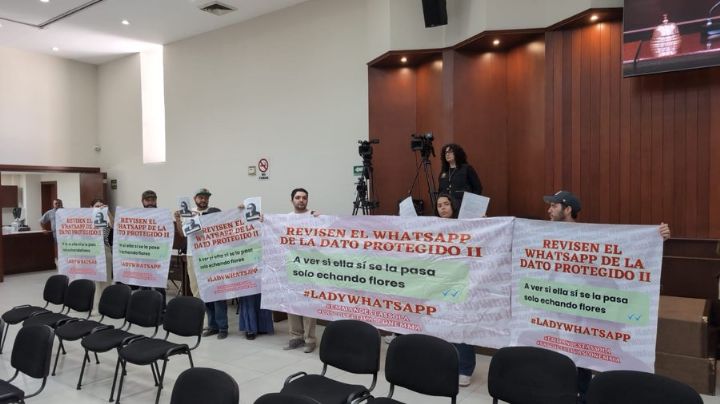 Protestan en Congreso de Sinaloa contra "dato protegido" por uso de chats en denuncia