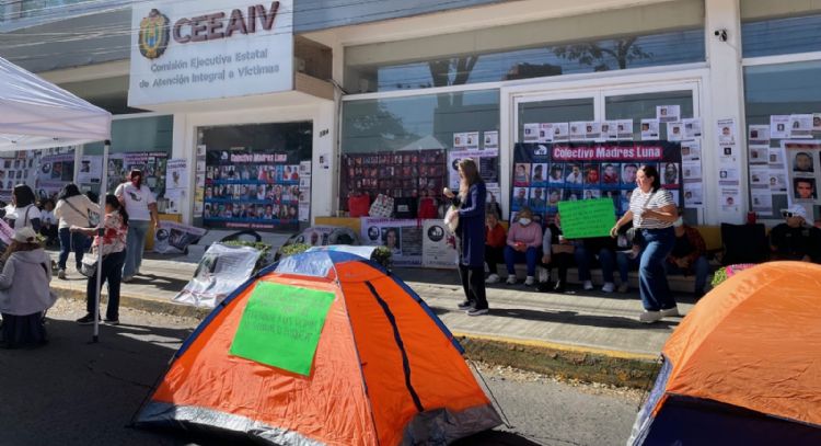 Colectivos de búsqueda protestan en Veracruz; toman instalaciones de la Comisión Estatal de Víctimas