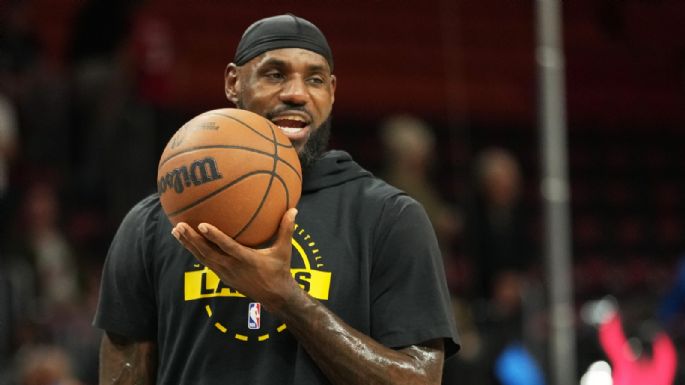 Otro récord para LeBron: Empata a Parish al aparecer en su partido 1,611 de temporada regular