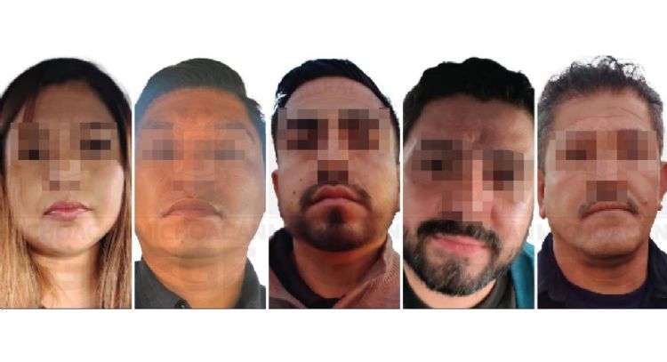 Caen síndica, dos regidores y mando policiaco de Chavinda, Michoacán, en posesión de arma y drogas