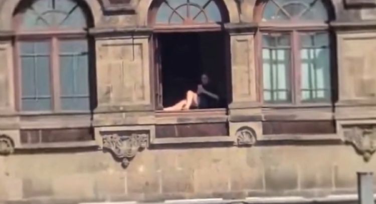 Video de mujer tomando el sol en Palacio Nacional: ¿fue real?