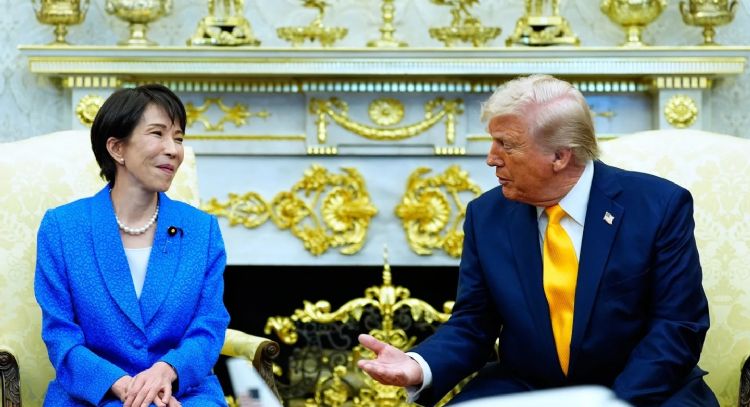 Critican en Japón a Trump por "bromear" sobre Pearl Harbor (Video)