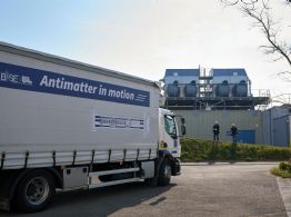 Científicos logran transportar antimateria en un camión por primera vez en la historia