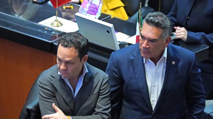 PRI y MC reconocen al PT por no apoyar el dictamen de "Plan B"