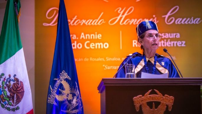 Otorgan doctorado honoris causa a Annie Pardo Cemo, madre de Claudia Sheinbaum