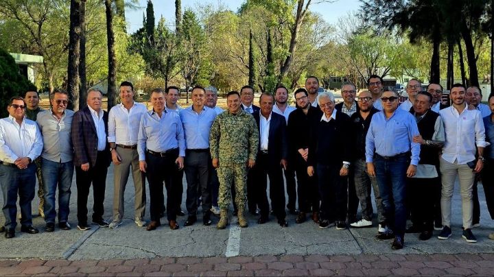 Excluyen a mujeres periodistas de reunión en zona militar de Querétaro; exigen equidad en entrevistas