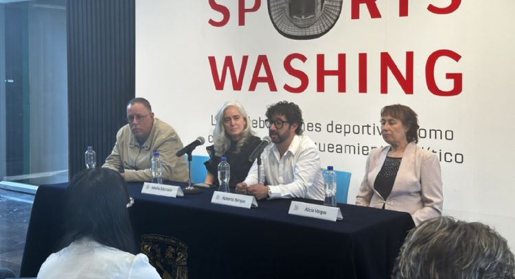 CCUT inaugura muestra sobre el uso del deporte como campaña de blanqueamiento político