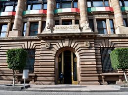 Contra todo pronóstico, Banxico baja la tasa pese a guerra en Medio Oriente y divide a su Junta