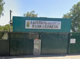 Estudiante de secundaria apuñala a compañeros y da muerte a una supervisora en Chile